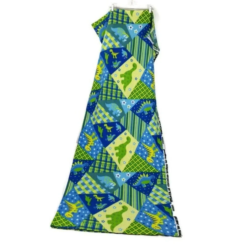 Multicolor Dinosaur Patchwork Print Polyester Fleece Fabric 71x58 Craft Blanket